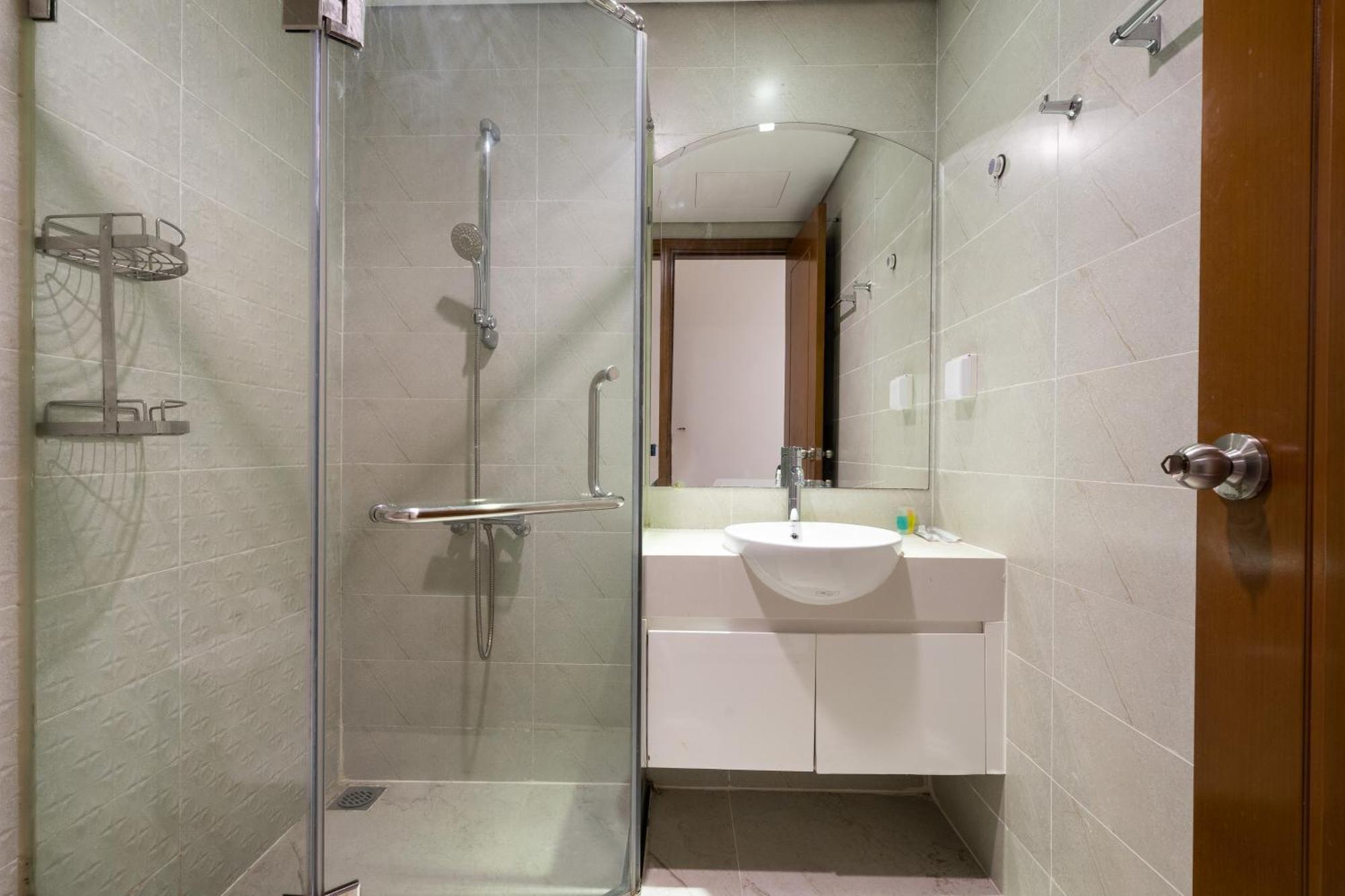 Vinhomes Saigon Premium Apartments Ho Chi Minh City Exterior photo