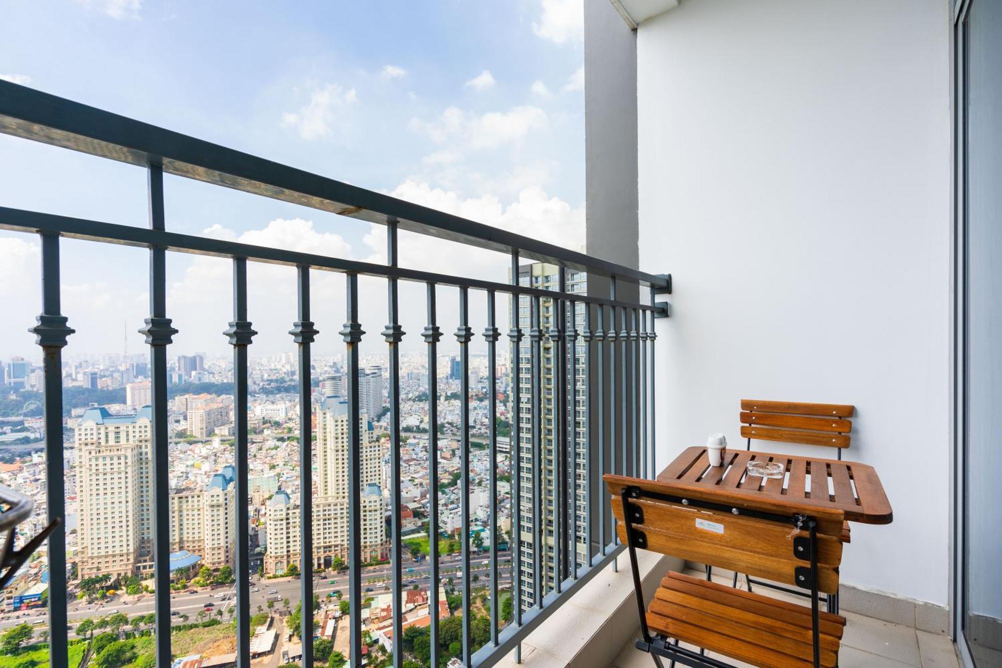 Vinhomes Saigon Premium Apartments Ho Chi Minh City Exterior photo